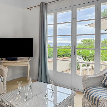 בית נופש Oasis Familiale Pres Des Plages *