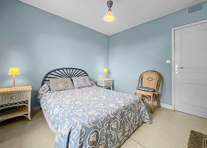 Дом отдыха Oasis Familiale Pres Des Plages *